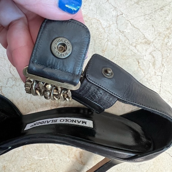 Manolo Blahnik Black Chain Heels Shoes - Picture 13 of 16